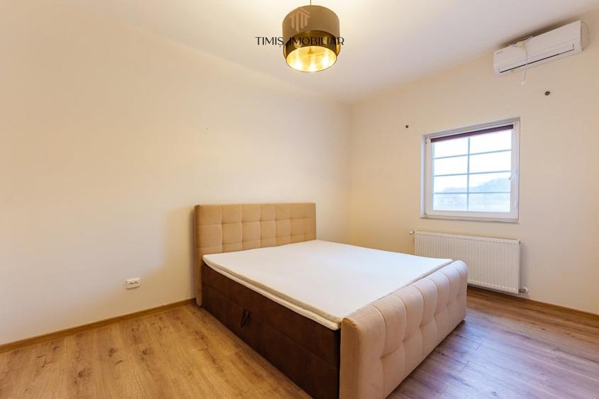 Duplex cu 6 camere cu Canalizare în Dumbrăvița