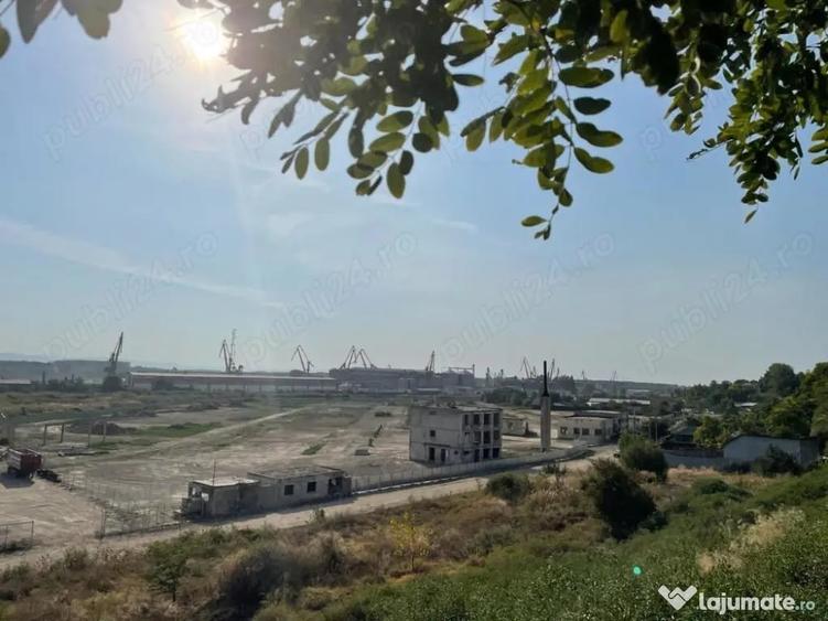 Teren de 63000 mp, în Centură