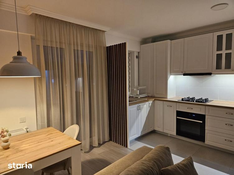 Apartament cu 3 camere în Triaj