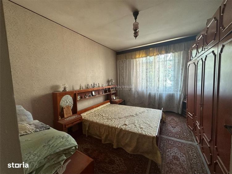 Apartament cu 3 camere decomandat în Luncă