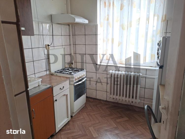 Apartament cu 3 camere, mobilat în Olimpia-Stadion