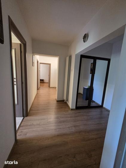 Apartament cu 3 camere în Gării