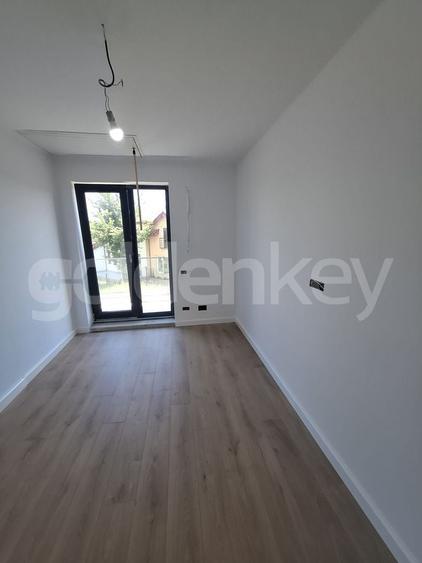 Vila nemobilata cu 5 camere | Henri Coanda - 12