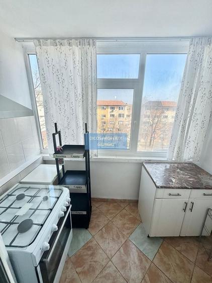 Apartament cu 3 camere decomandat în Nord-Vest
