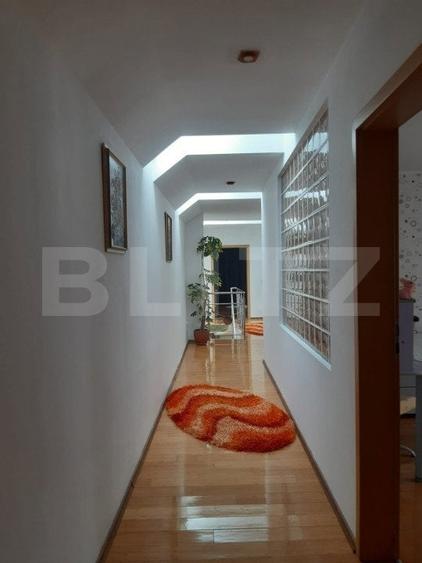 Casă cu 4 camere cu Teren 960 Mp în Săcele