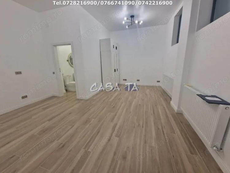 Spațiu comercial, de 33 mp, în Central