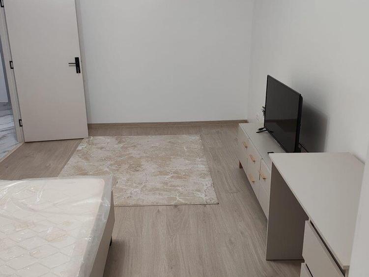 Garsonieră decomandată, mobilată în Tei