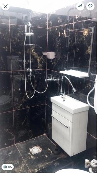 Garsonieră decomandată în Central