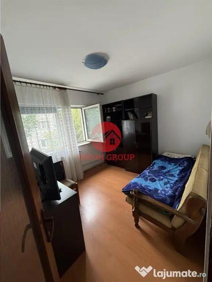 Apartament cu 4 camere decomandat în Inel II