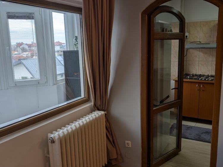 Muncii mieilor vatra luminoasa etaj 6 - 2
