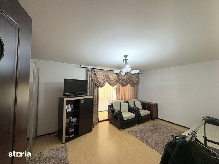Apartament cu 2 camere decomandat în Craiovița Nouă
