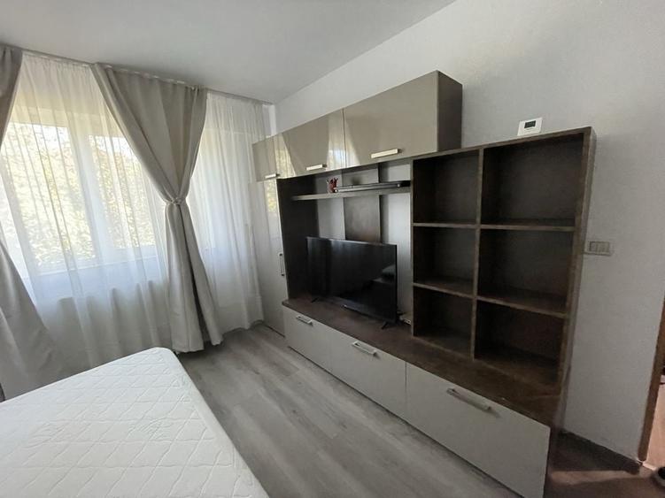 Apartament cu 2 camere decomandat în Bucium