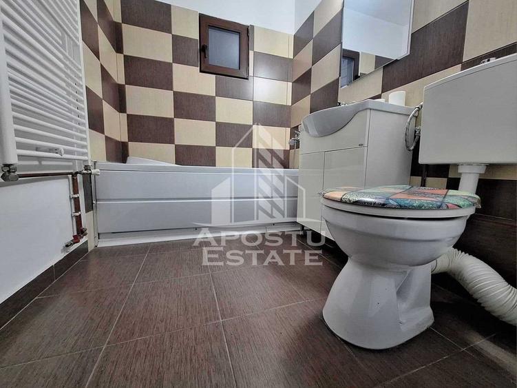 Apartament cu 3 camere decomandat, mobilat în Banu Mărăcine