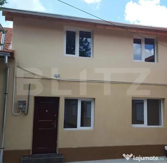Apartament cu 3 camere decomandat în Ultracentral