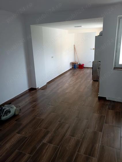 Casa de vanzare, cartier Tuguiata, renovata recent. - 1