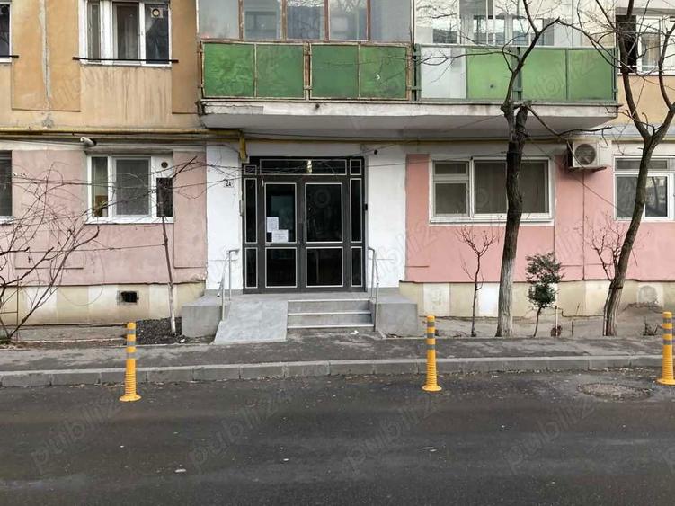 Vand apartament 3 camere, decomandat, Valea Ialomitei, sect 6 - 1