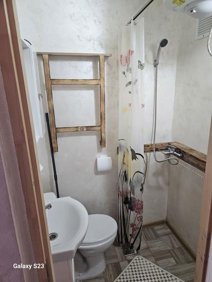Ofer spre inchiriere garsoniera proaspat renovata zona centrala - 1