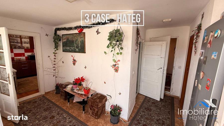 Proprietate tip triplex 8 Camere Hateg | Str. Raul Galbena - 8