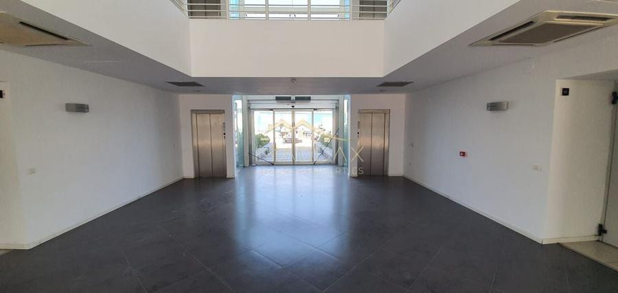 Cladire de birouri de inchiriat***Militari - 4