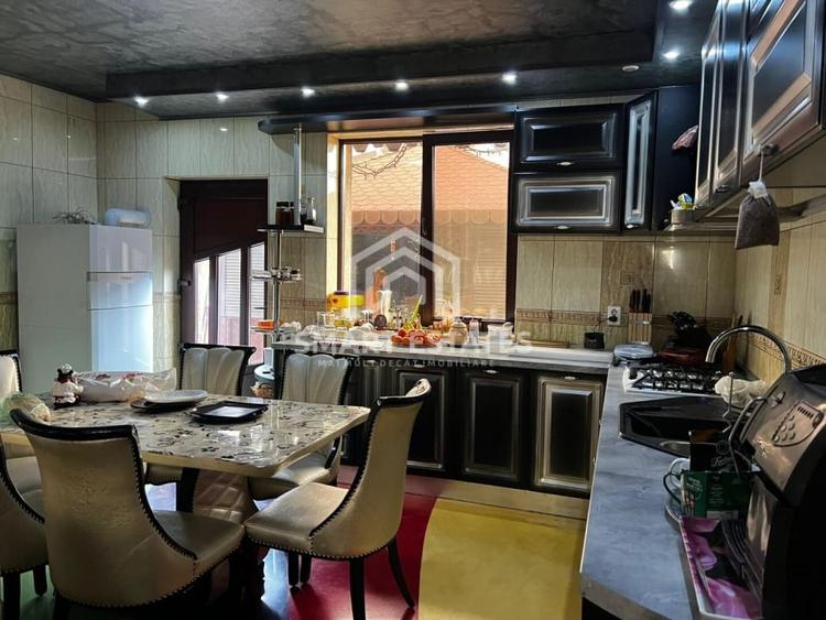 Aparatorii Patriei - Vila cu 5 Camere - Comision 0% - 12