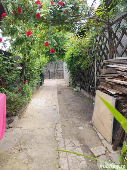 Proprietar vand casa curte zona cartierul 23 August - 3