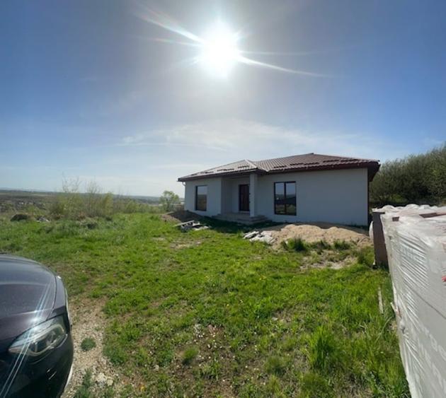 TAUTII DE SUS, casa pe 1 nivel 150mp -semifinisata, 5ari teren ! - 8