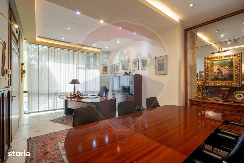 DE INCHIRIAT Spa?iu comercial Bd. Unirii 1335 mp - 2