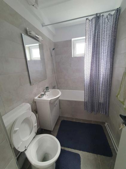 Inchiriez apartament 3 camere/UNIRII - 7