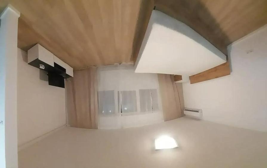 Inghiriez garsoniera - 1