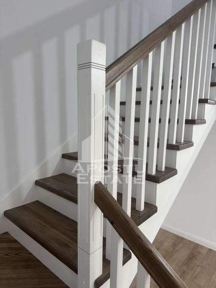 Duplex  despărțit prin garaj și camera tehnică în Giarmata - 11