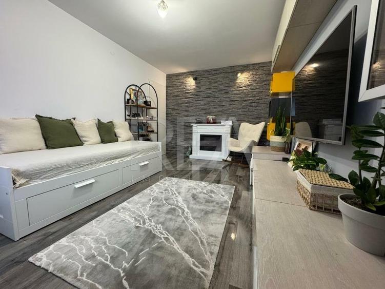 3 Camere Decomandat Et. 3/7 Zona Crangasi - 2