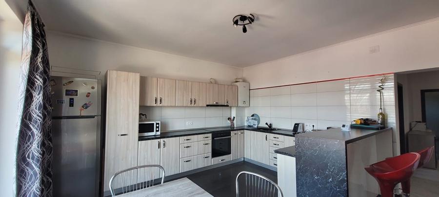 De vânzare apartament cu 3 camere la cheie aproape de UMF, în Zorilor - 2