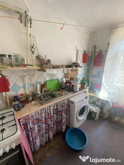 Garsonieră decomandată în Sărari