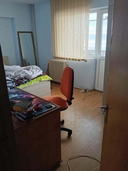 Apartament cu 3 camere decomandat în Bd. Independenței