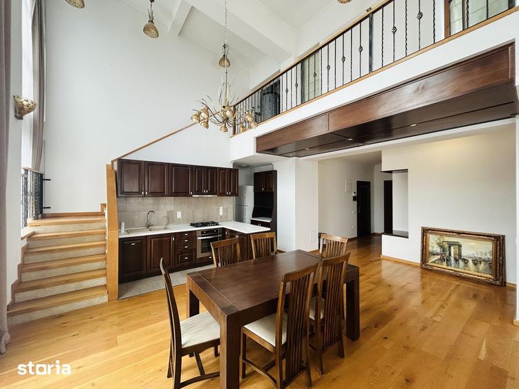 Apartament cu 4 camere în Central