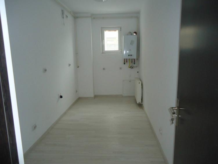 Apartament/birou 200 mp in zona centrala cu parcari incluse/pret 2200 euro/luna - 5
