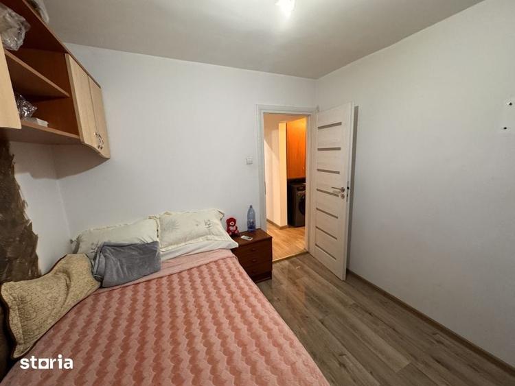 Apartament cu 4 camere decomandat în Lăpuș Argeș