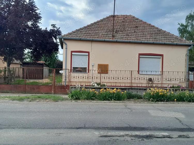 Vand casa in Ungaria la 25 km de vama Bors Vand casa in Ungaria la 25 km de vama Bors