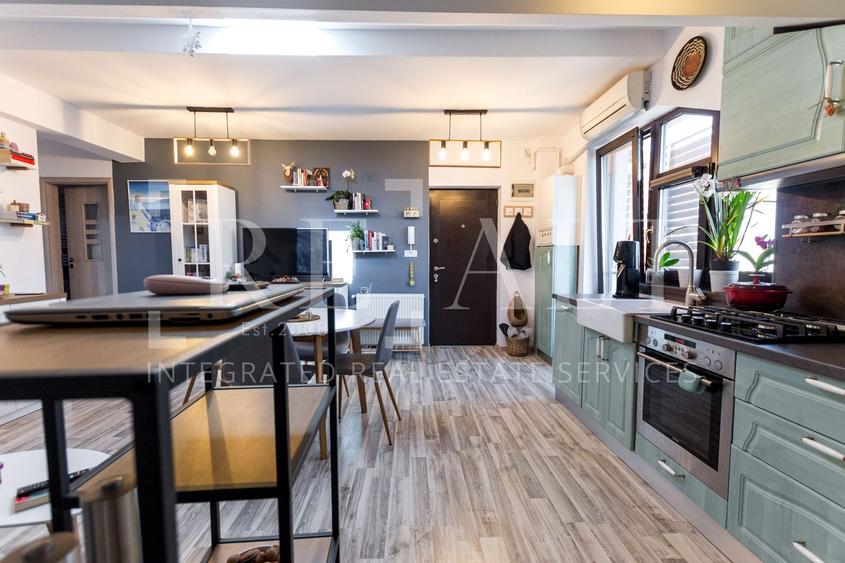 Vanzare apartament 2 camere | Mansarda, Boem | Expozitiei, 1 Mai - 8