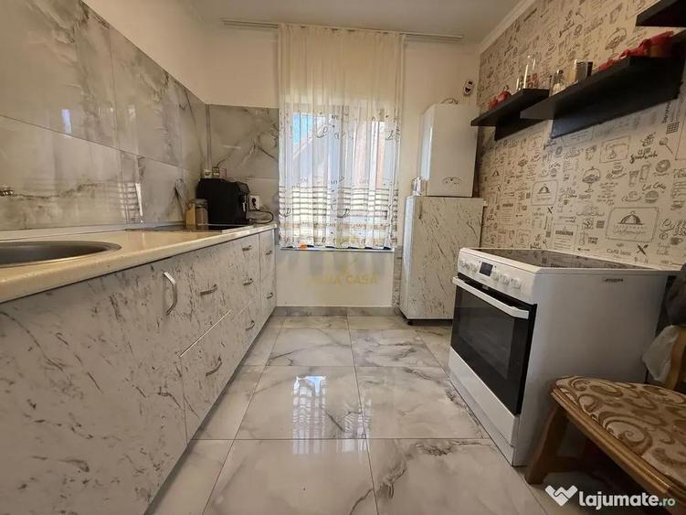 De Vanzare 2 Case In Curte Titulescu/Strada Crinului Tere... - 3