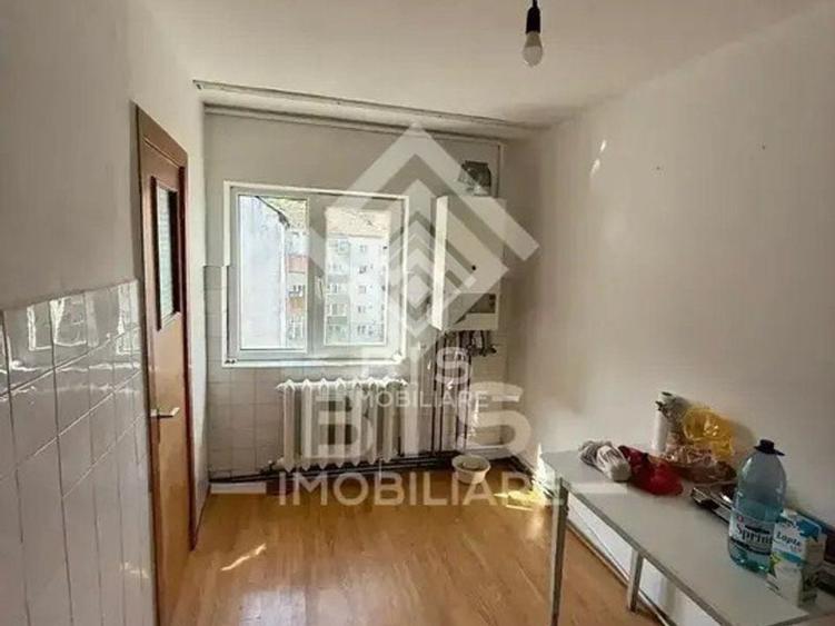Apartament 3 camere str. Constantin Roman Vivu - 3