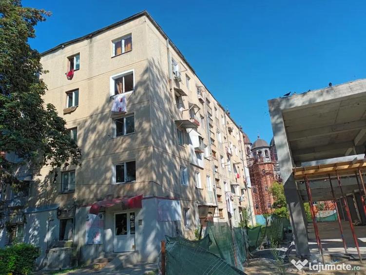 Garsoniera 12 mp, etaj 3, Str. Stadionului - 3