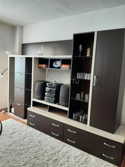 De vanzare apartament cu 2 camere decomandate in Racadau De vanzare apartament cu 2 camere decomandate in Racadau