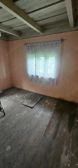 Casa + teren 1.000 mp in Lonea (jud. Hunedoara), pe Str. George Enescu - 6