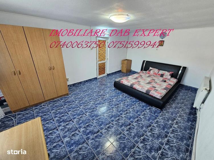 Casă cu 4 camere în Dunărea