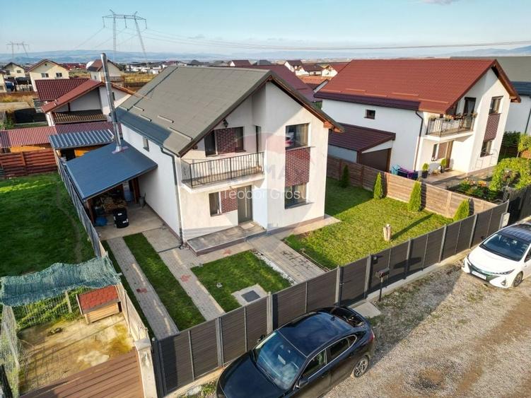 Casa 4 camere, semineu si terasa, cartier Izvor! Casa 4 camere, semineu si terasa, cartier Izvor!