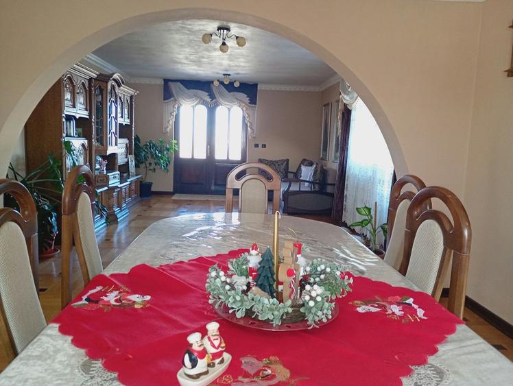 Vilă Spațioasă (228 mp) – Finisaje Premium din Lemn Masiv & stucco - 14