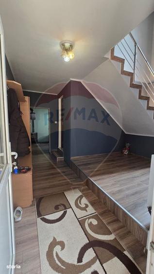 Casă cu 4 camere în Vale