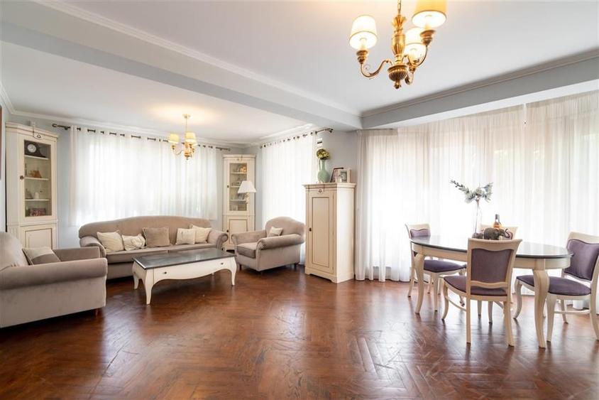 RECO Vila cu 5 camere str. Apateului- zona Nufarul - 9