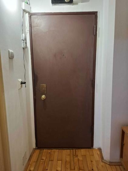 inchiriez garsoniera pe str Dambovitei - 8